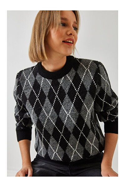 LC Waikiki Nevavm Women's Oval Collar Diamond Patterned Sweater