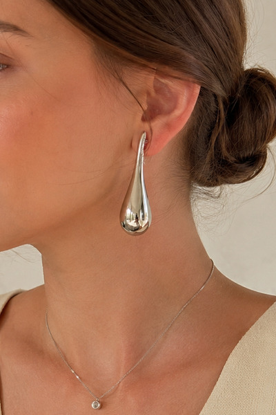 AURRARİ Silver Long Wide Drop Extra Light Earrings