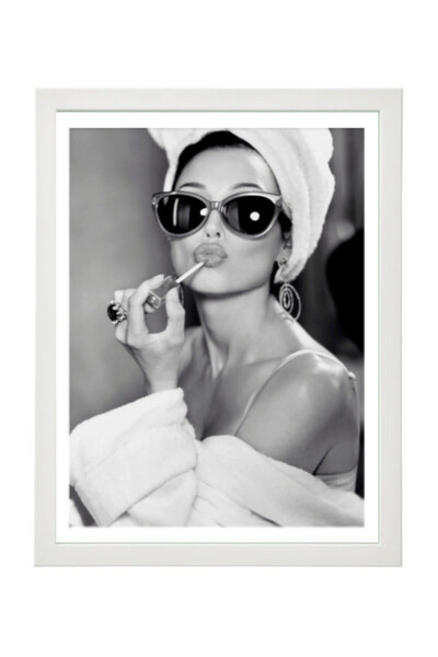 Boomah Accessories Audrey Hepburn Lipstick Poster with Frame 30x40cm