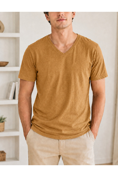 Evendi Tricou, Maro