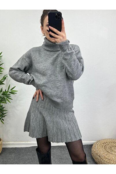 POİNE Women's Comfortable Turtleneck Sweater and Pleated Mini Skirt Two-Piece...