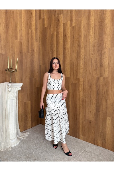 Chance Puantiye Desenli Kare Yaka Crop Bluz ve Volanlı Midi Etek İkili Takım