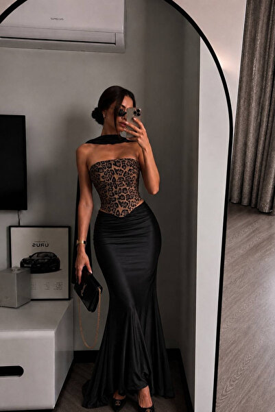 Afitapbutikmoda ZR Model Straplez Sırt İp Dekolteli Bandanalı Leopar Crop Sat...