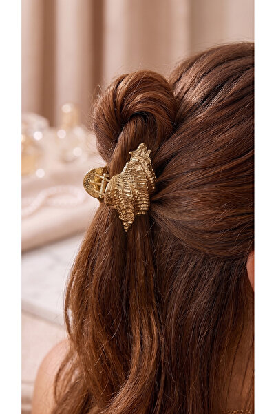 Lune Design Gold Plated Clasp Buckle with Gold Sea Shell Design 7.5cm