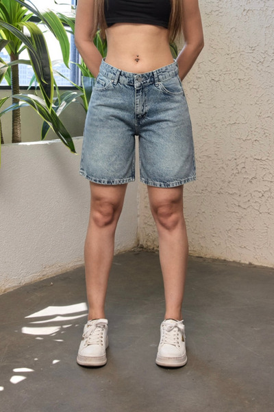 BİKELİFE Women's Vintage Effect High Waist 5-Pocket Straight Fit Shorts Jeans