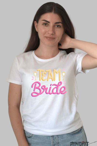 GILDAN Tricou Team Bride Pront Sa Celebrezi Cu Stil