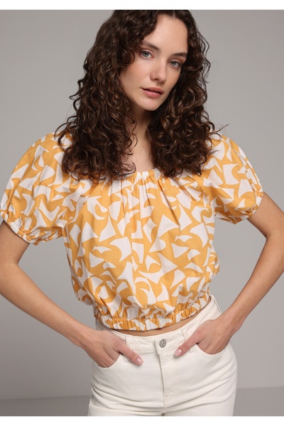 Colin's Fashion Fit Deep Round Neck Metered Printed Women's Sari Short Sleeve...