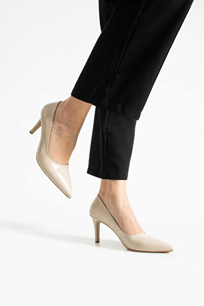 TrendWalk Beige Wrinkled Pointed Toe Classic Women's Stiletto Shoes 7cm Heel
