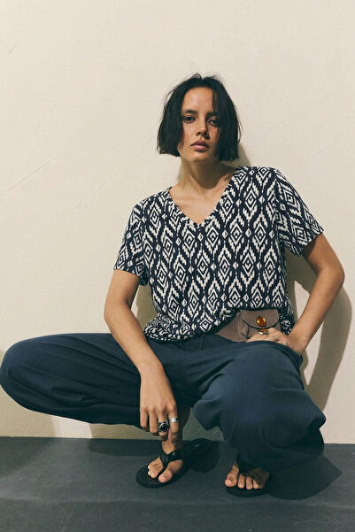 EFFE V-Neck Basic Viscose Blend T-Shirt