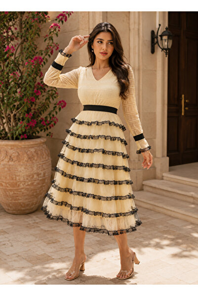 SUGA Feminine Layered Lace Dress with Luxurious Details
