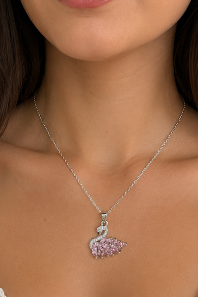 takıcıkız Kadın Pembe Kuğulu Pink Swan Taşlı Gümüş Çelik Kolye
