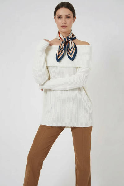 buğrahayalin Women's Boat Neck Oversize Open Shoulder Knitwear White Sweater