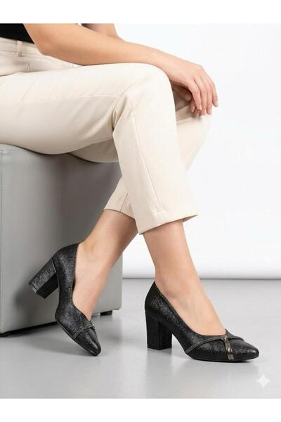Lütfi Women's Black Comfortable Fit Thick Heeled Shoes
