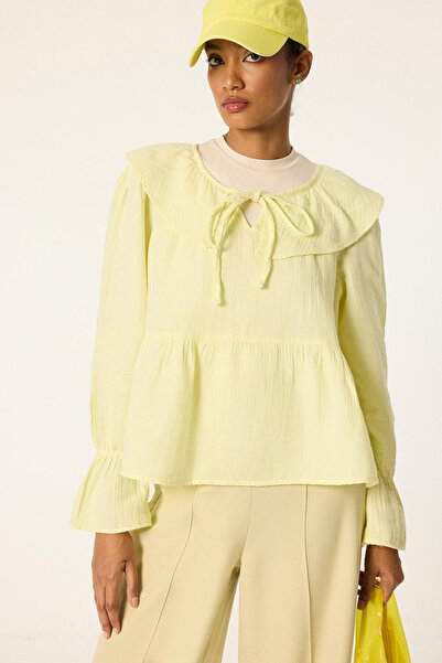 Touché Privé Muslin Bluz with Volaned Collar