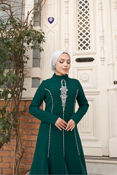 White Corner 2897 DÜZ KESİM KRİSTAL TAŞ İŞLEMELİ ELBİSE