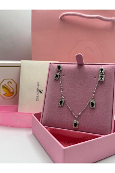 Generic Three-Layer Silver Beigeo Chain with Small Pendants