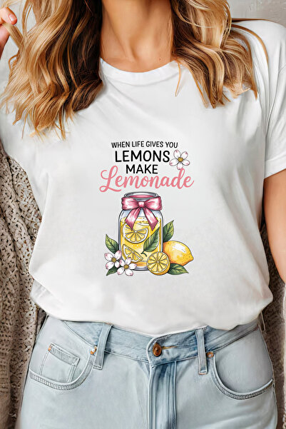 Sarah's Boutique Women's T-shirt – 100% cotton – Make Lemonade