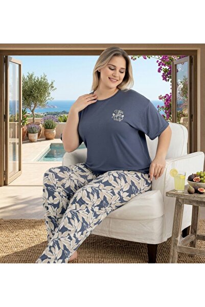 İpek Women's Short Sleeve Six Long Crew Neck Plus Size Floral Pattern Pajama Set