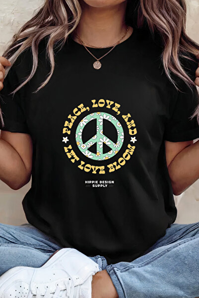 Sarah's Boutique Women's T-shirt – 100% cotton – Peace Love
