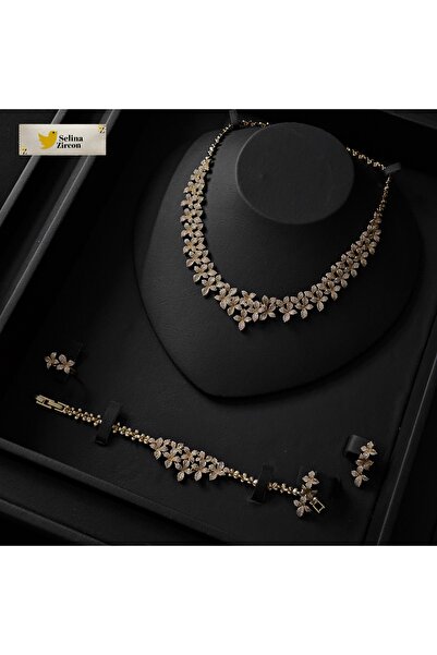 jewelrystore طقم اكسسوارات بدقه الالماس مع العلبه