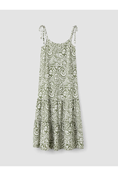 LC Waikiki Nevavm Square Neck Rope Strap Pleated Dress with a Difference