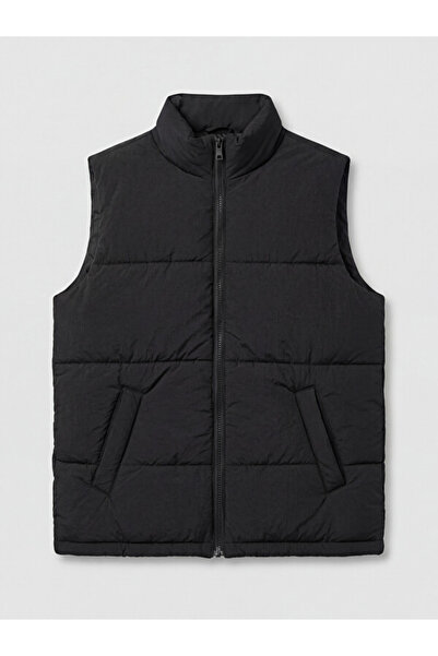 LC Waikiki Uzg Store's Dik Roba Collar Boys' Puffer Vest for Style Enthusiasts