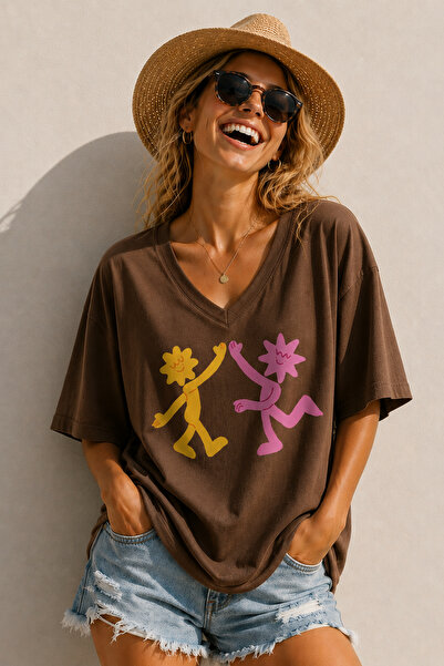 ArtYus Flower Characters Checkered Printed Unisex V-Neck Oversize T-Shirt – F...