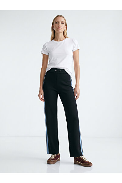 Exquise Wide-Leg Regular Knitted Trousers with Denim Stripes on the Sides