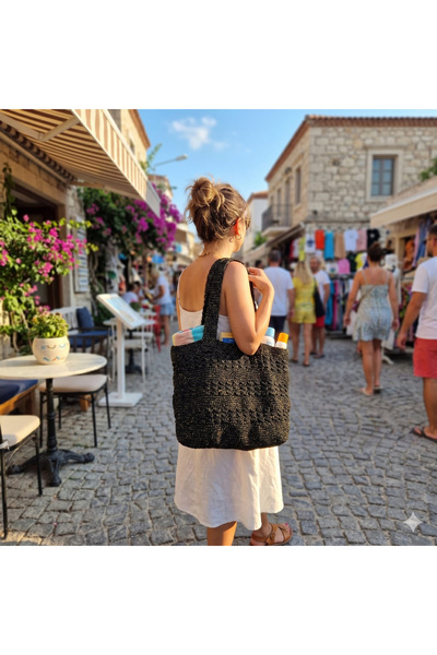 ATÖLYE MİLLA Hand-Knitted Shoulder Bag Made of Glitter Paper with String