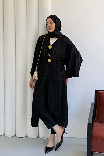 Modaensarbutik Gold Düğmeli Kumaş Kendinden Desenli Kimono-SİYAH