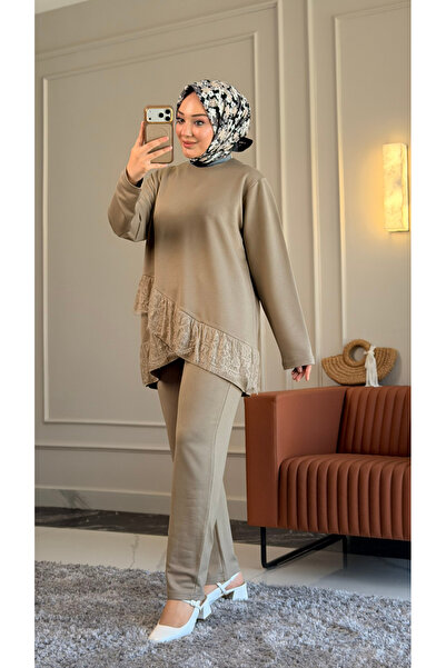 Suede Style 6527 - طقم نسائي كاجوال أنيق ومريح بتصميم متقاطع من قماش فورتكس