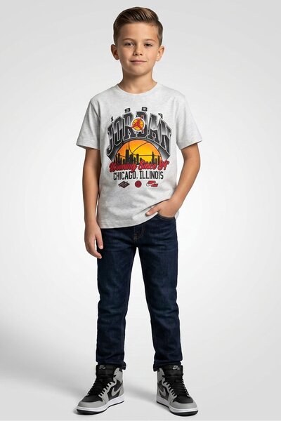 Nike Kids Boy Sportswear Fit Short Sleeve Outdoor T-Shirt, Grey