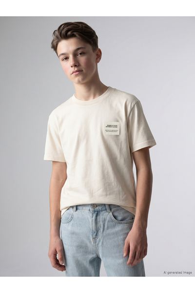 LC Waikiki Tricou de băieți cu guler rotund și detaliu cu etichetă