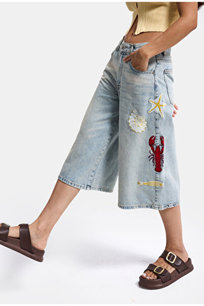 it's basic Kadın Kot Rengi 4s6-32 Palazzo Nakış Tasarım Bermuda Denim Jort
