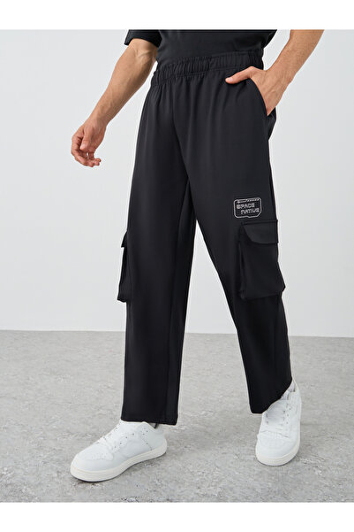 Styli Solid Relaxed Fit Joggers with Side Pockets Detail