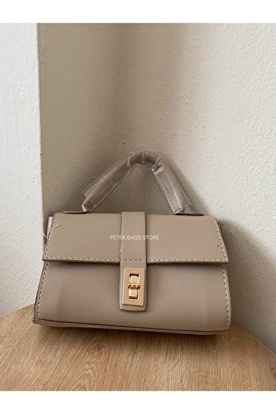 Petek Collection حقيبة يد صغيرة نورا مع غطاء قفل وحزام كتف