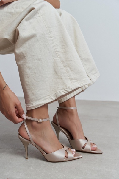 NİŞANTAŞI SHOES حذاء مونيكا نسائي بكعب رفيع وحزام للكاحل من الساتان باللون ال...