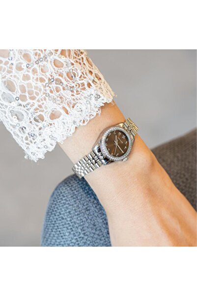 Flamour Women's Watch Steel Strap Silver Color Arabic
