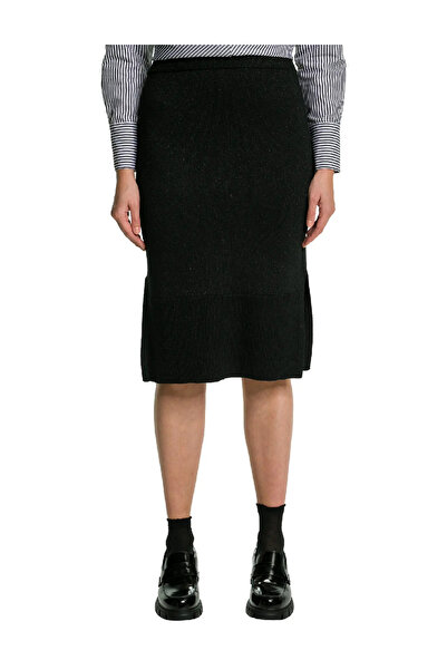 Evendi Fusta, Negru