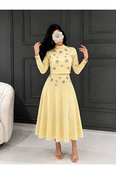 Jood Light Yellow Midi Set with Shiny Embroidery and Flared Skirt