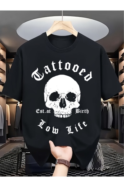 212Wear Oversized T-Shirt Featuring a Skull Tattoo Design A Trendy Black Casu...