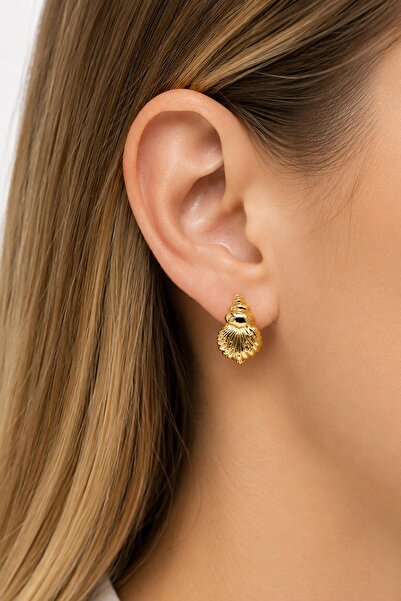 New Obsessions Minimal Sea-Themed Huggy Earrings