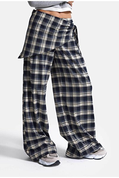 it's basic Women's Laci Plaid W6-56 Palazzo Fit Skirt Detailed Design Trousers