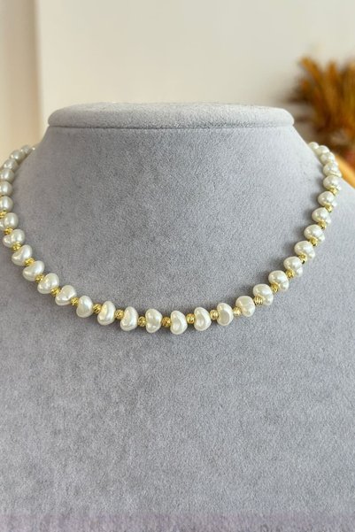 yb yağmur butik Beaded Heart Pearl Detailed Necklace