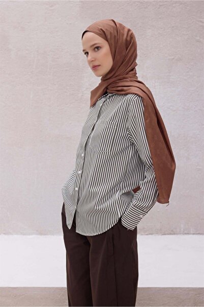 Belli Fresh Monogram Shawl 3 Brown 111