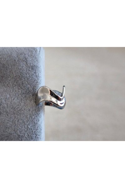 MuseumofYou Wave Design Earcuff Silver Color Plated - Cartilage Earring for Non-Pierced Ear