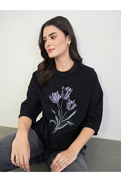 Styli Black Cotton Oversized T-Shirt with Tulip Print
