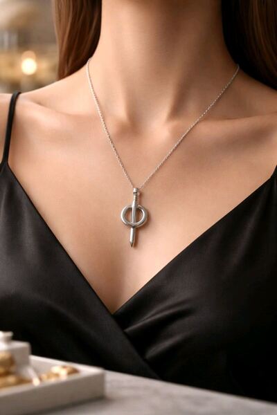 Monalisa Home Luxurious Figured Showy Steel Necklace