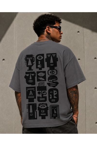 Nulivez Geometric Faces Printed Oversized Unisex T-Shirt – Modern Abstract Ar...