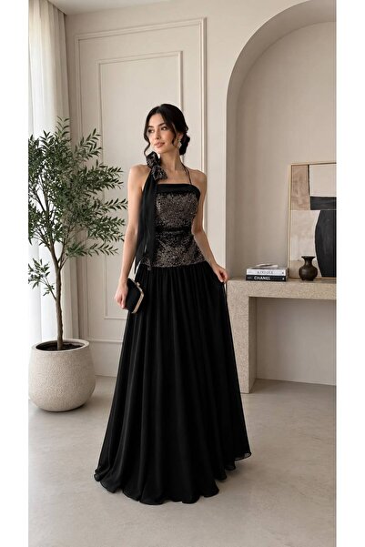 FASHION فستان أسود أنيق بفتحة رقبة هولتر وربطة عنق، يتميز بكورسيه لامع ومطرز ...